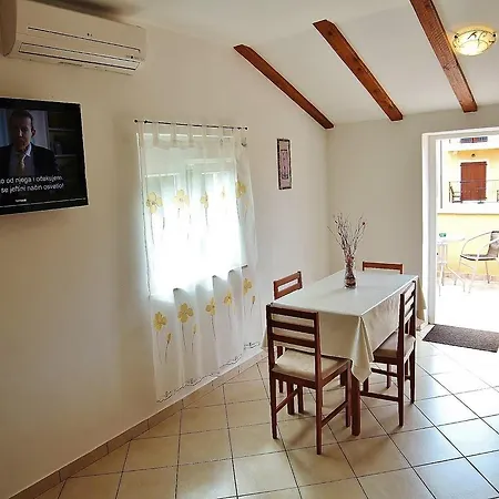 Apartman Leonardo *